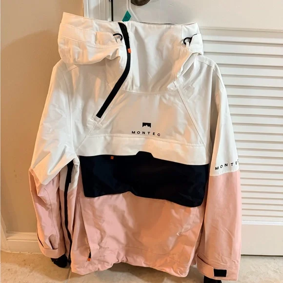 Montec Woman’s  Ski Jacket. - Picture 2 of 6